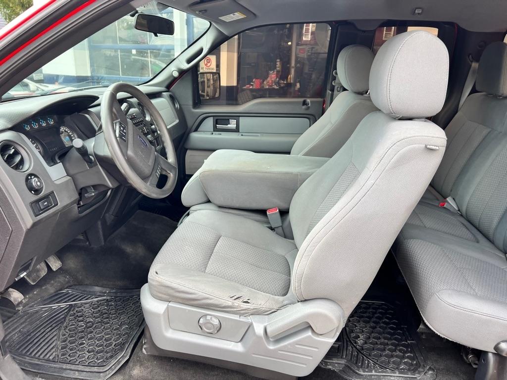 Ford F-150 XL SuperCab 8-ft. Bed 4WD 2013