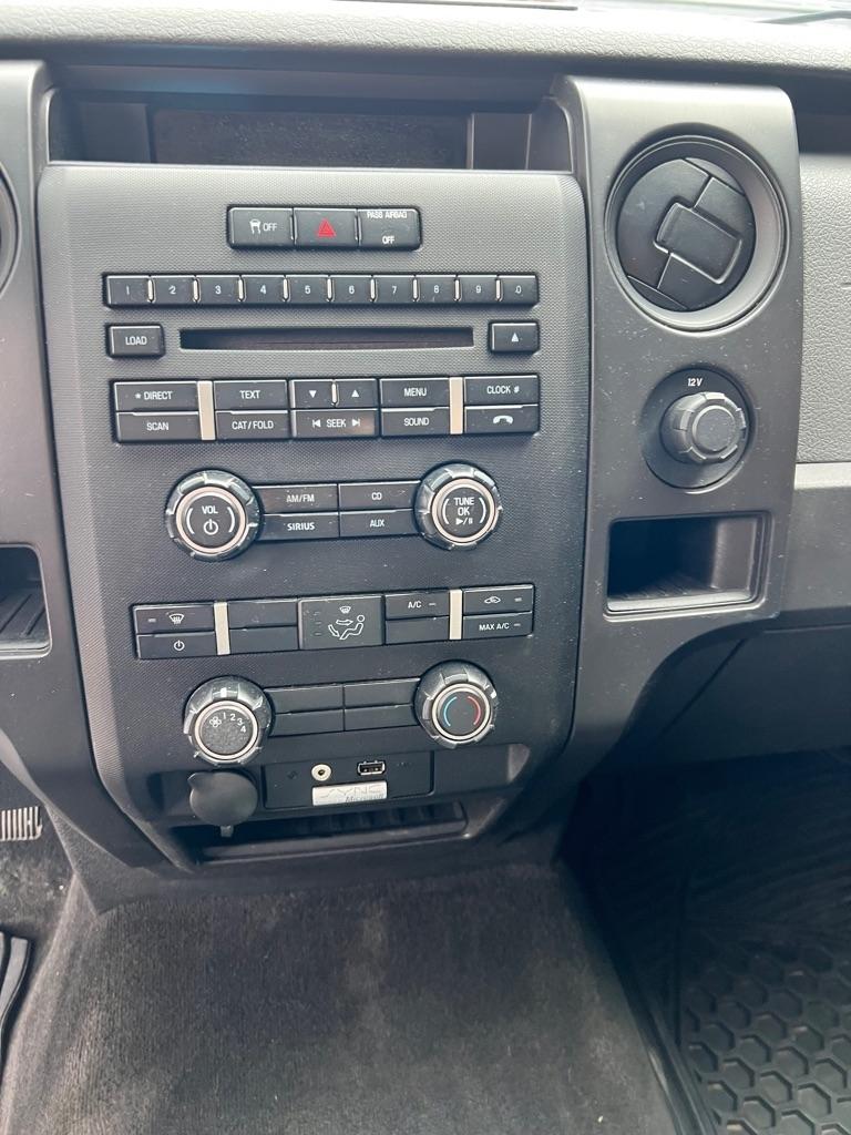 Ford F-150 XL SuperCab 8-ft. Bed 4WD 2013