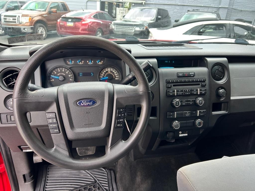 Ford F-150 XL SuperCab 8-ft. Bed 4WD 2013