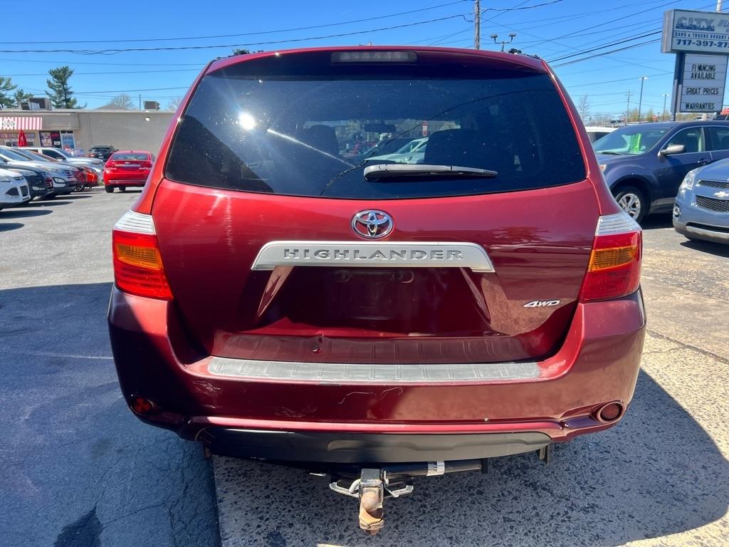 Toyota Highlander Base 4WD 2010