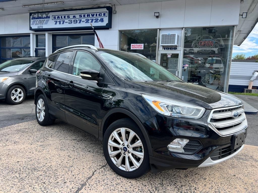 Ford Escape Titanium 4WD 2017