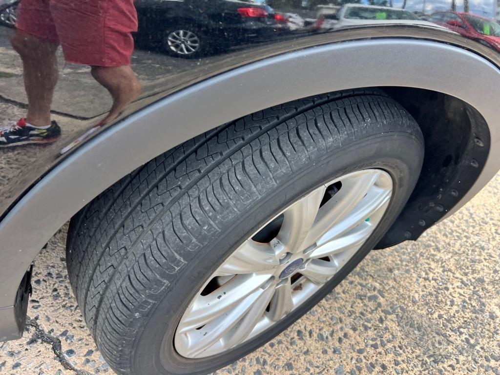 Ford Escape Titanium 4WD 2017