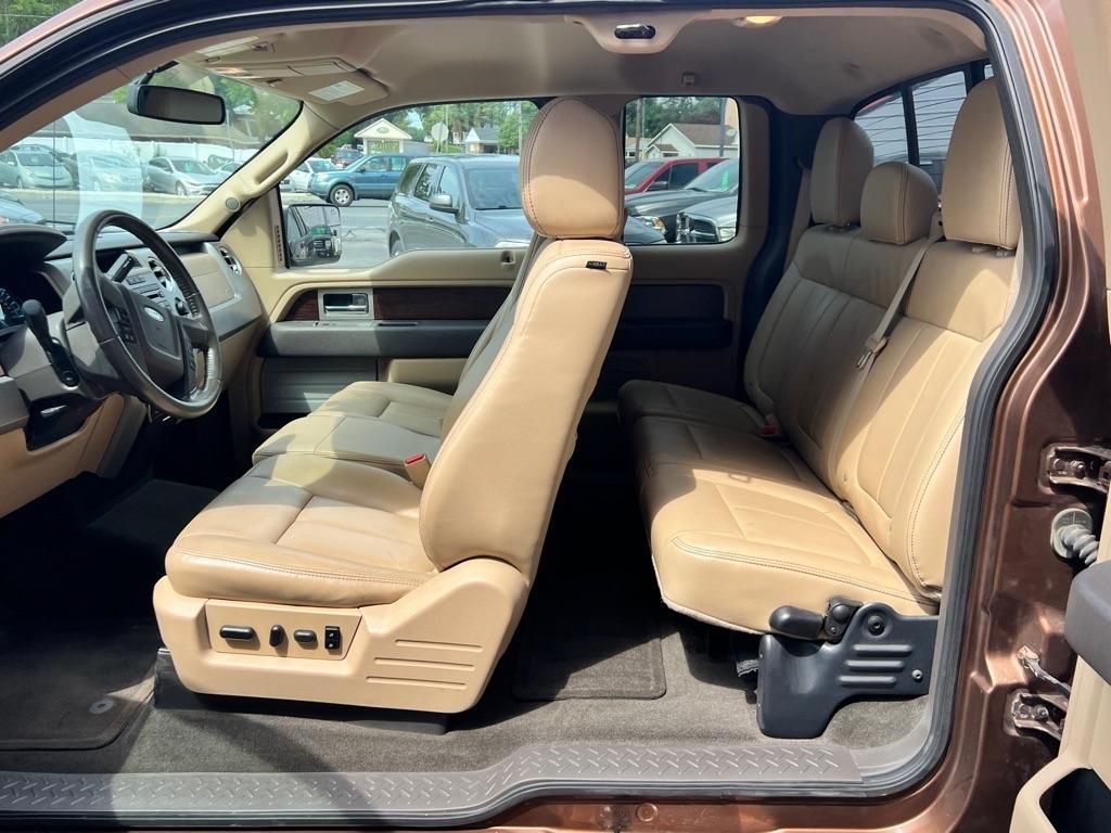 Ford F-150 XL SuperCab 8-ft. Bed 4WD 2012