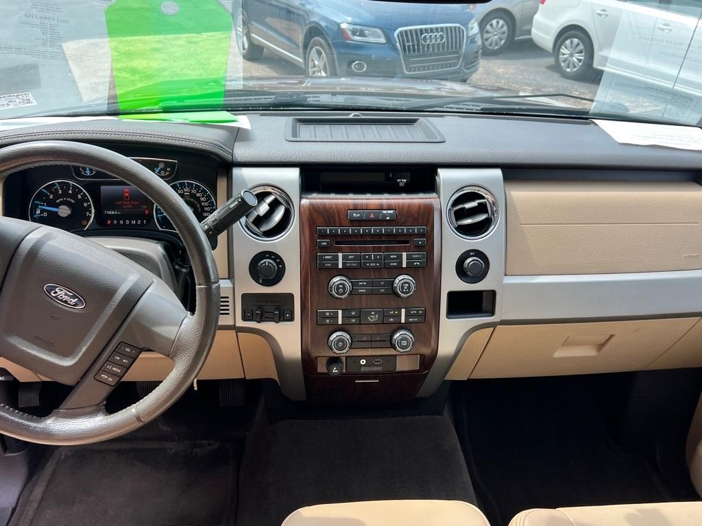 Ford F-150 XL SuperCab 8-ft. Bed 4WD 2012