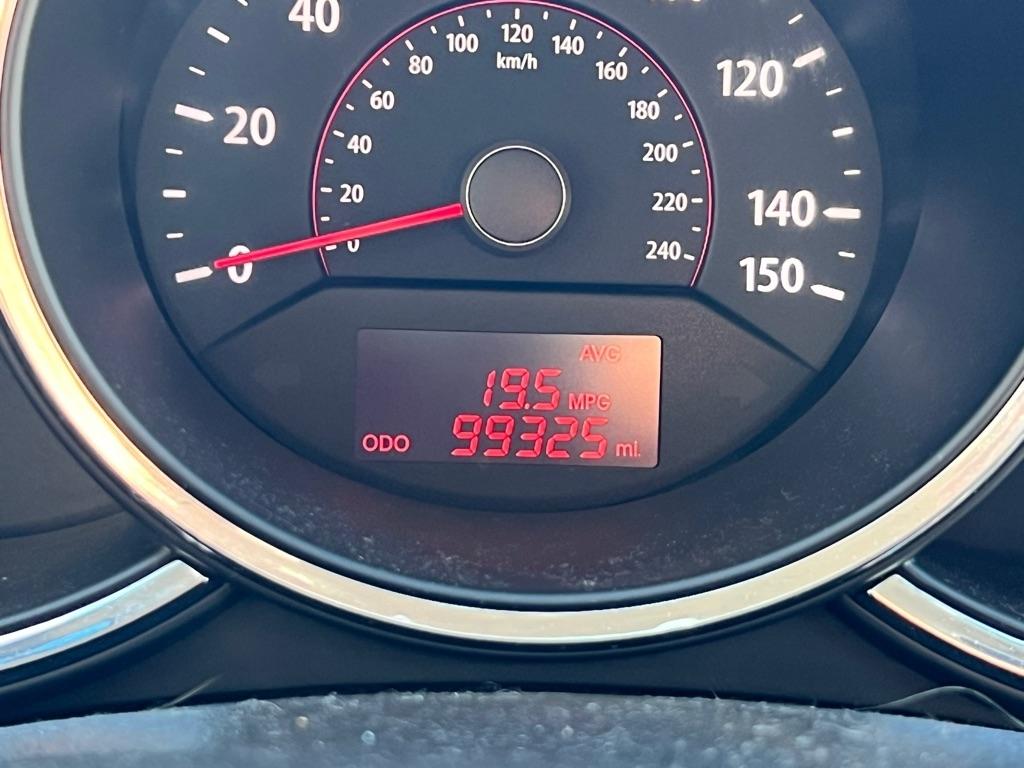 Kia Sorento LX 2WD 2011