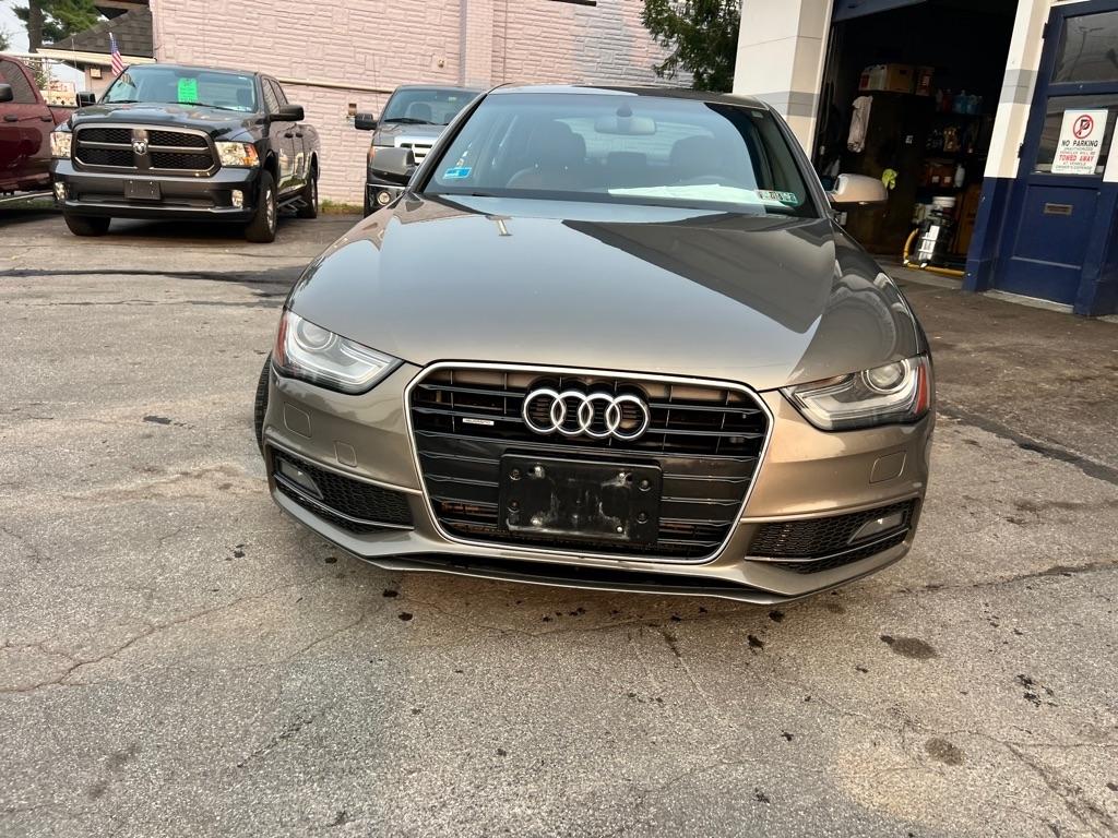 Audi A4 2.0T Sedan quattro Tiptronic 2014