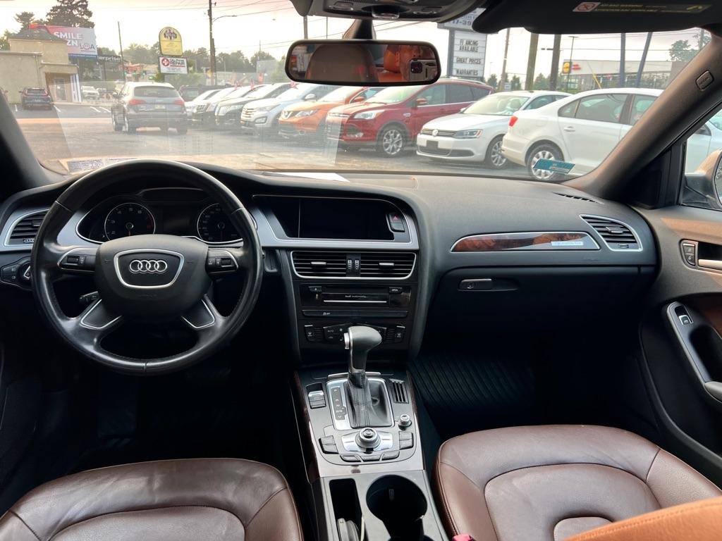 Audi A4 2.0T Sedan quattro Tiptronic 2014