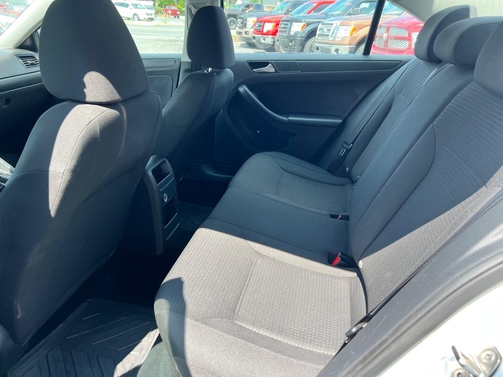 Volkswagen Jetta S 6A 2015