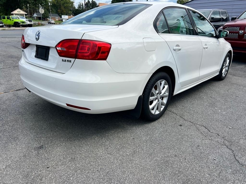 Volkswagen Jetta SE 2013