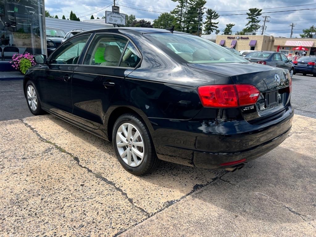 Volkswagen Jetta SE 2012