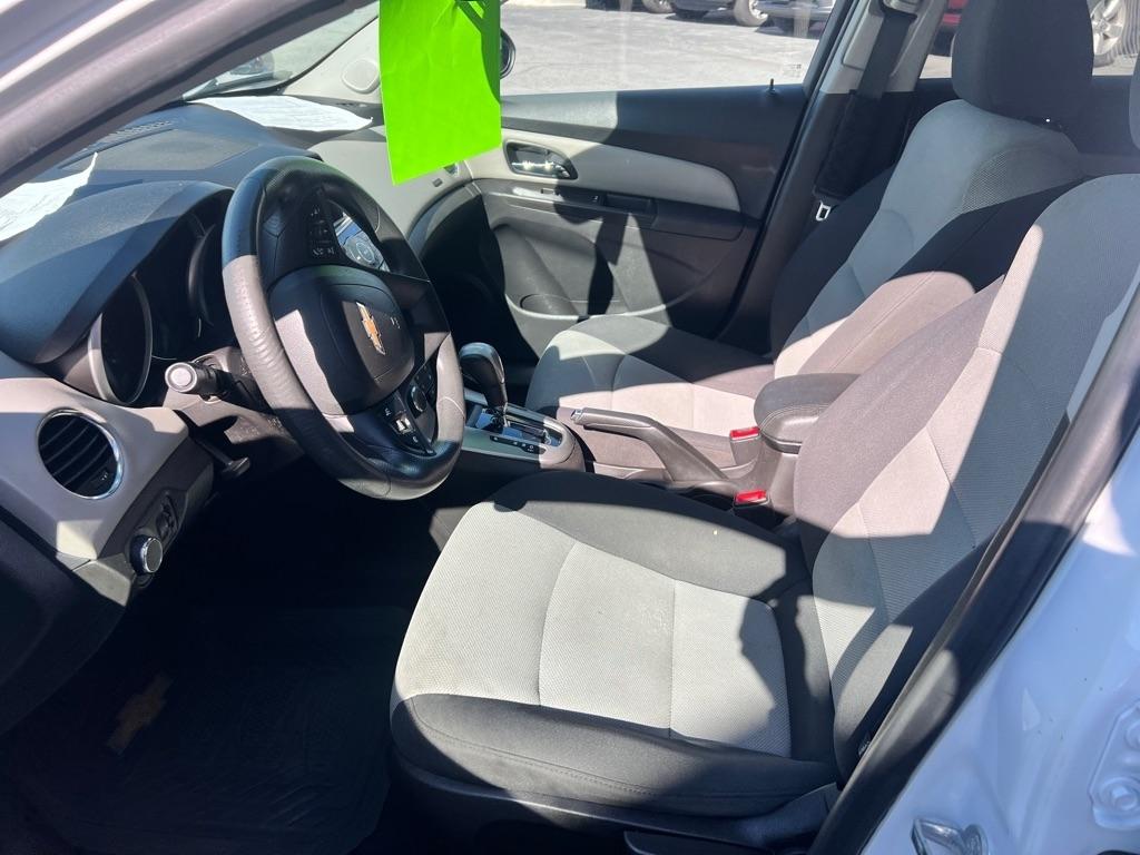 Chevrolet Cruze photo 10