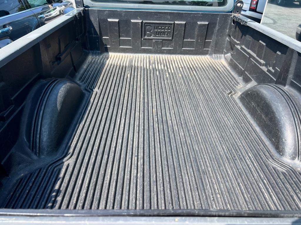Ford F-150 XL Short Bed 4WD 2001