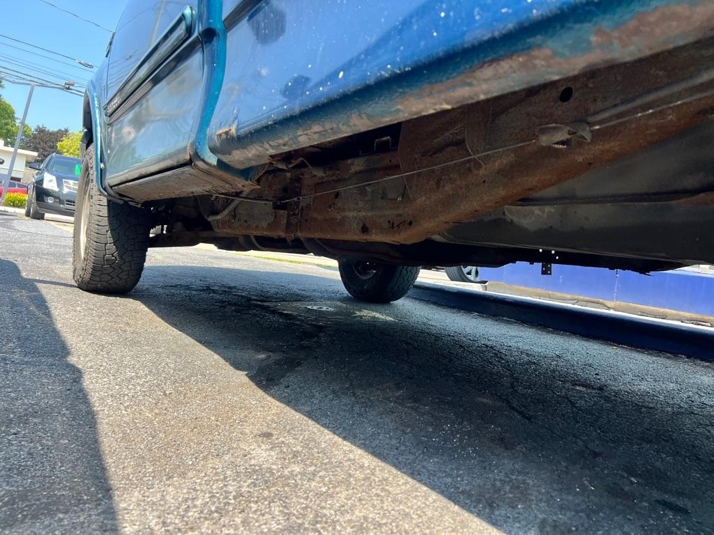 Ford F-150 XL Short Bed 4WD 2001