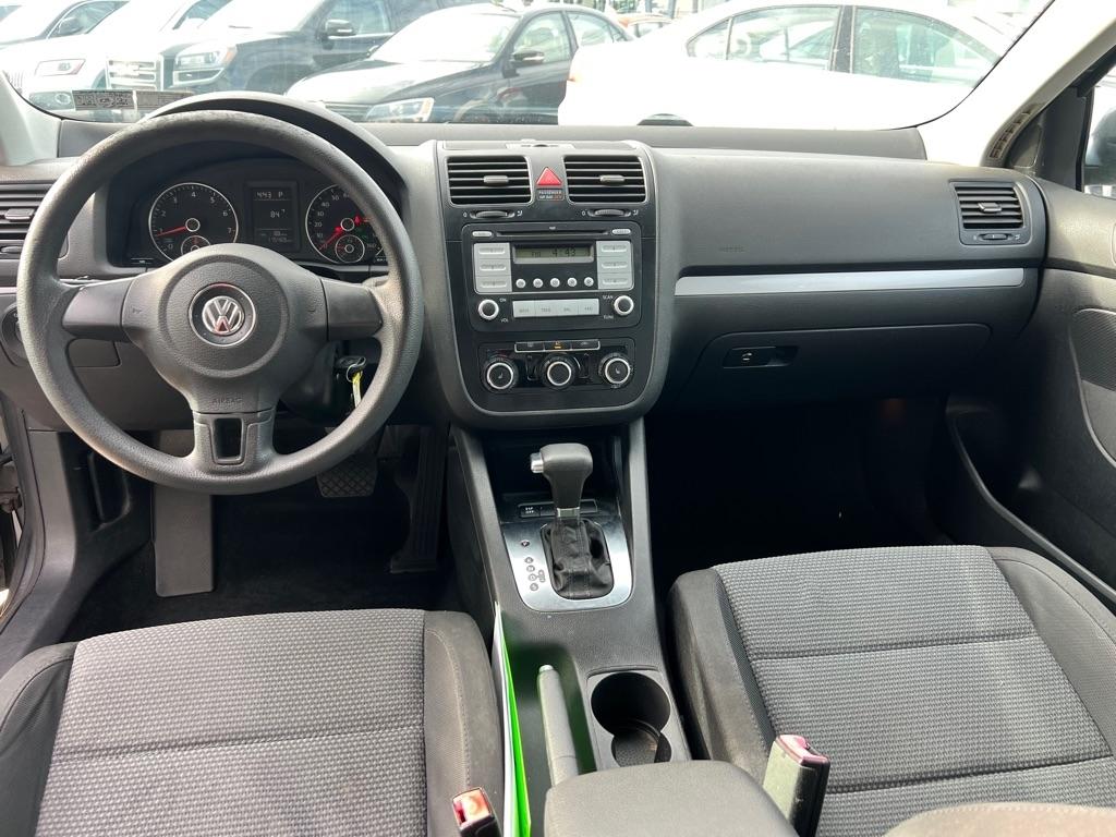 Volkswagen Jetta S PZEV 2010