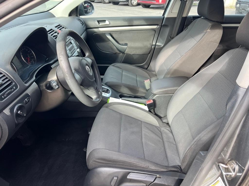 Volkswagen Jetta S PZEV 2010
