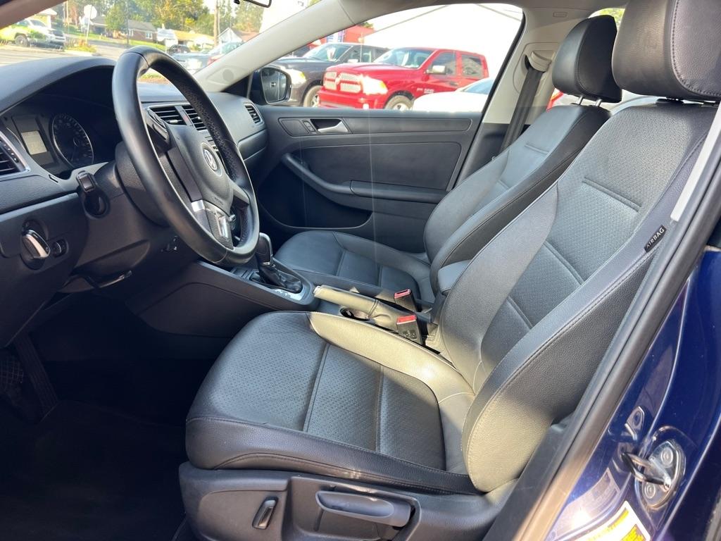Volkswagen Jetta SE 2012