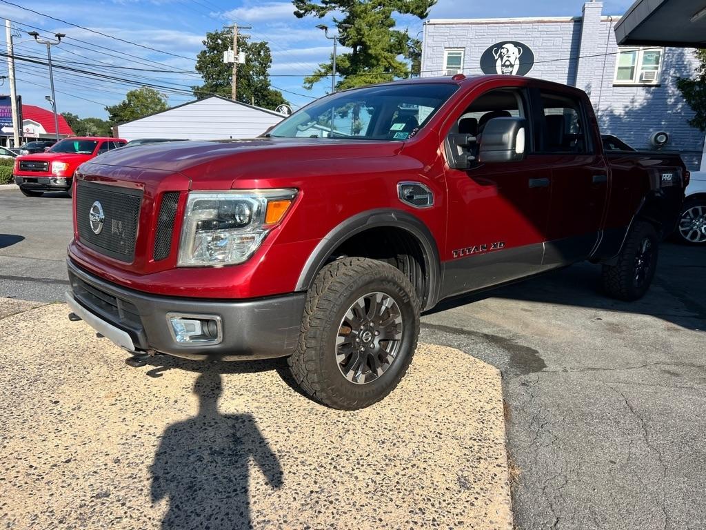 Nissan Titan