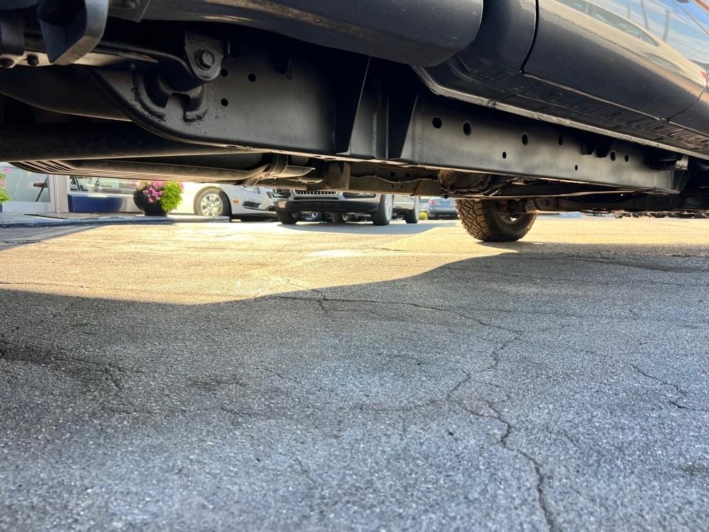 Nissan Titan photo 6