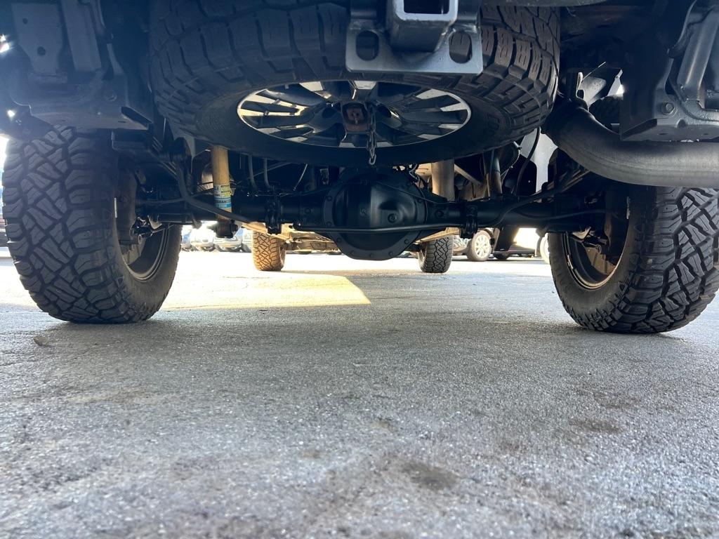 Nissan Titan photo 11