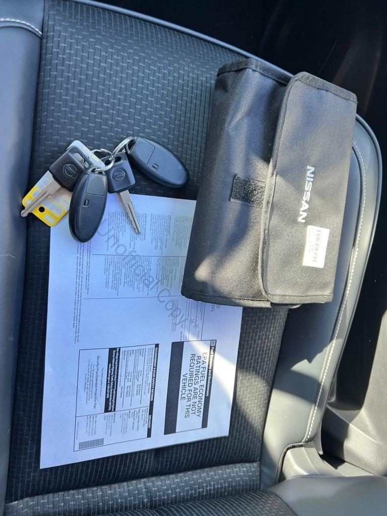 Nissan Titan photo 16