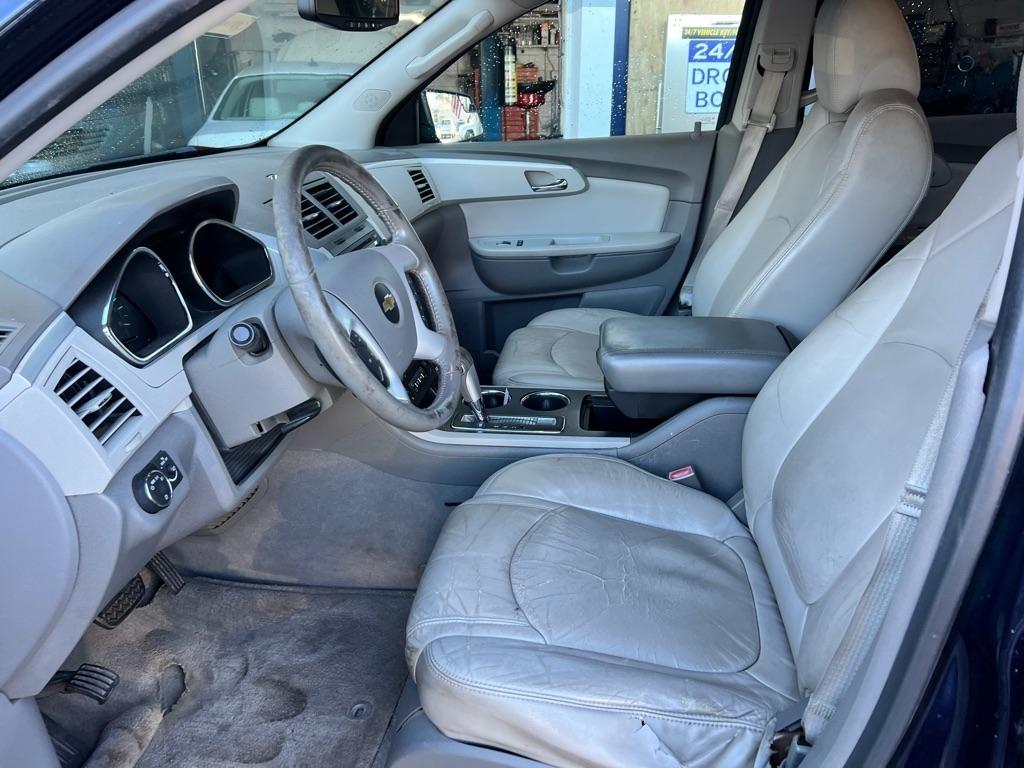 Chevrolet Traverse 2LT AWD 2011