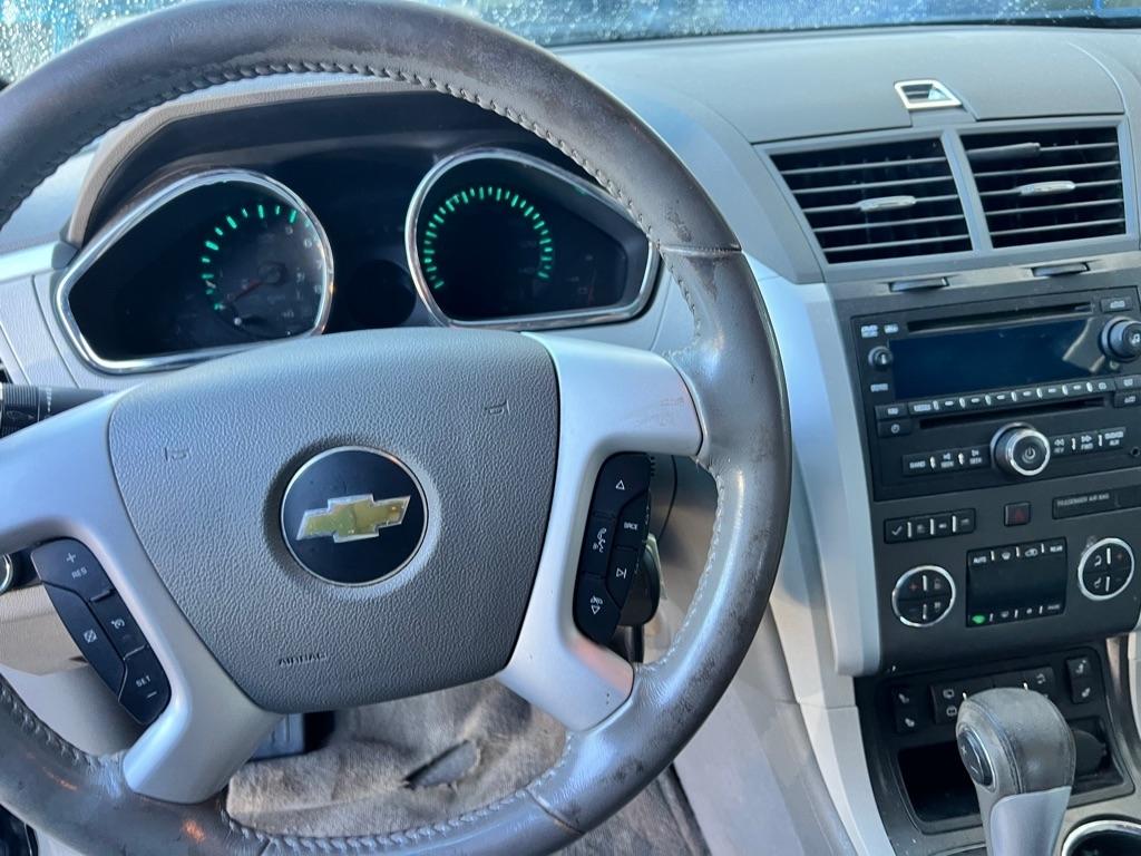 Chevrolet Traverse 2LT AWD 2011