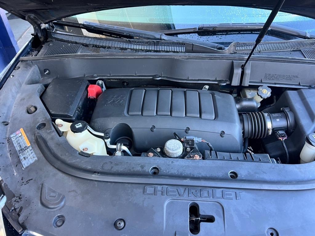 Chevrolet Traverse 2LT AWD 2011