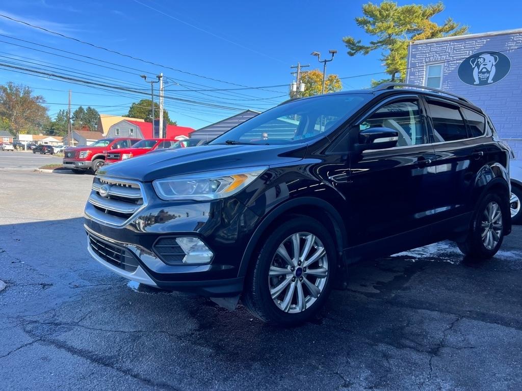 Ford Escape Titanium 4WD 2017