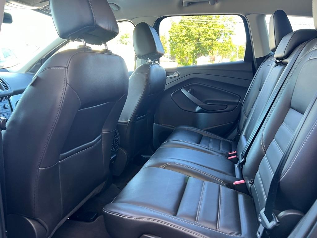 Ford Escape Titanium 4WD 2017