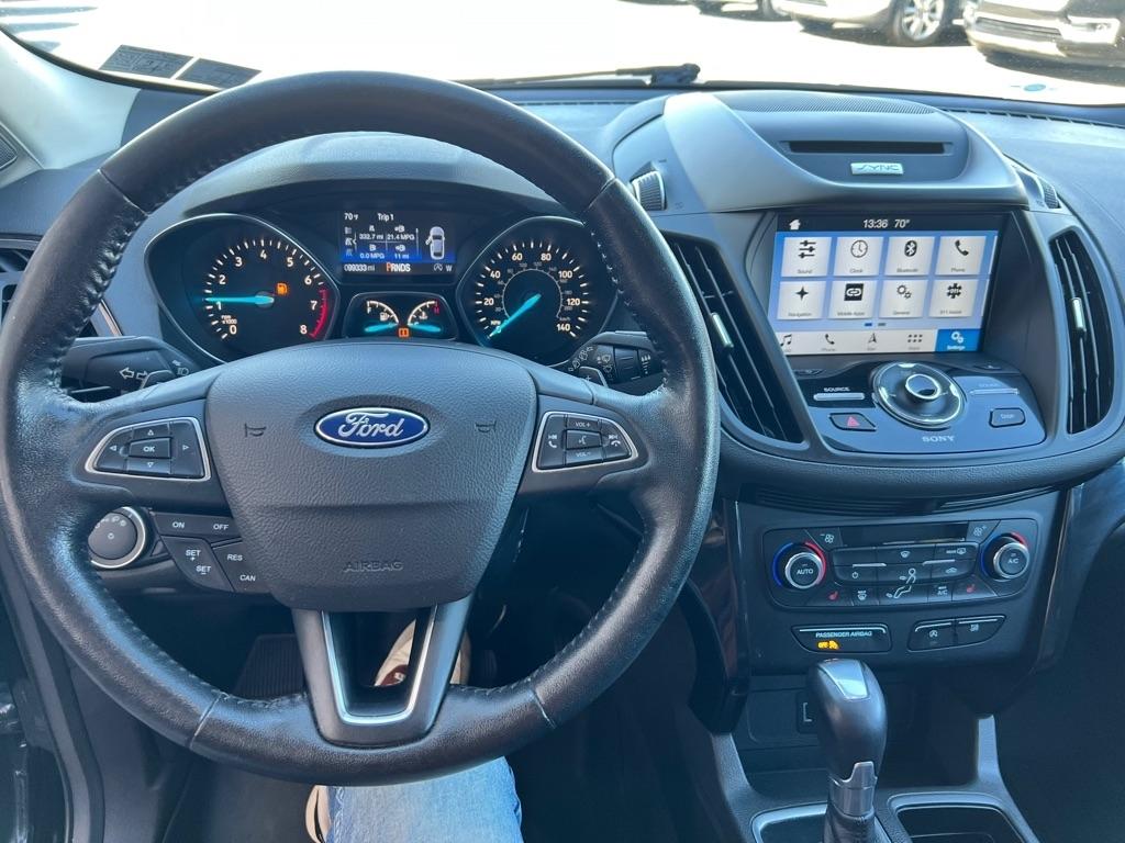 Ford Escape Titanium 4WD 2017