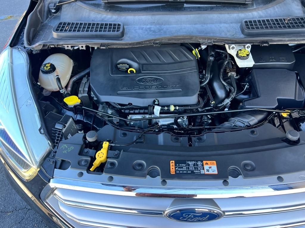 Ford Escape Titanium 4WD 2017