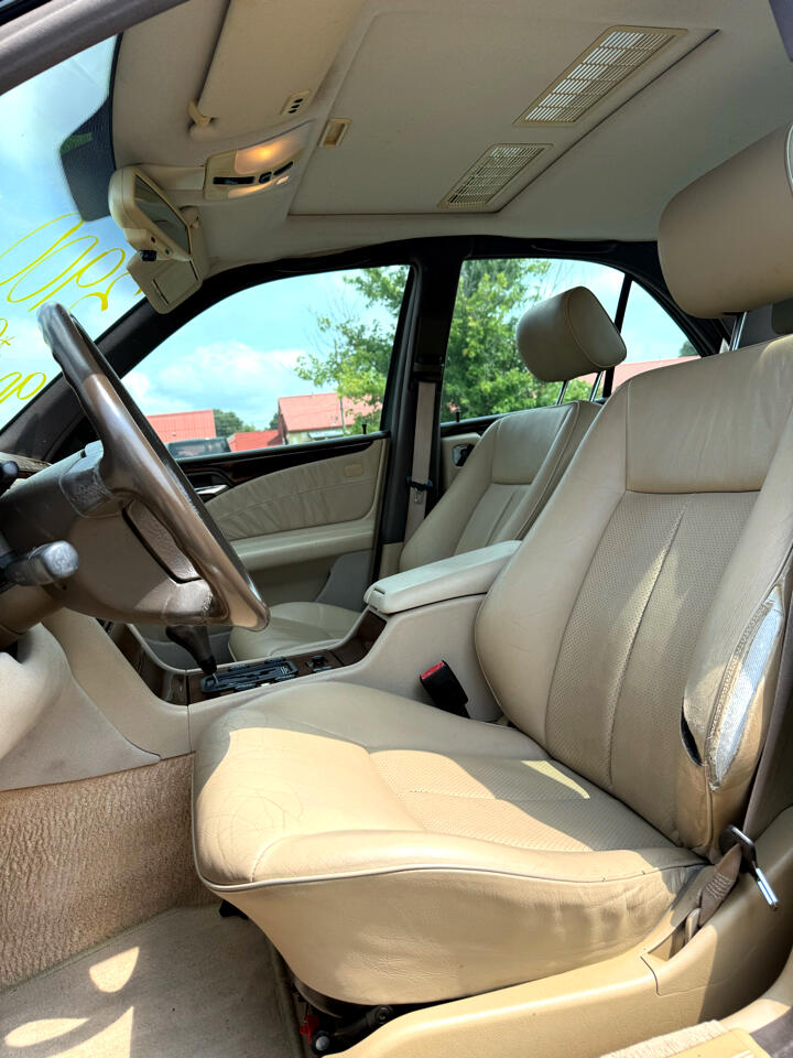 Mercedes-Benz E Class 4dr Sdn 3.2L 1997 Mercedes-Benz E Class 4dr Sdn 3.2L 1997