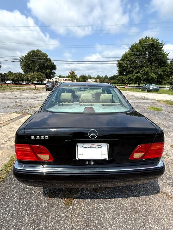 Mercedes-Benz E Class 4dr Sdn 3.2L 1997 Mercedes-Benz E Class 4dr Sdn 3.2L 1997