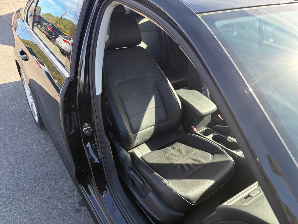 Volkswagen Passat 1.8T SE AT PZEV 2014