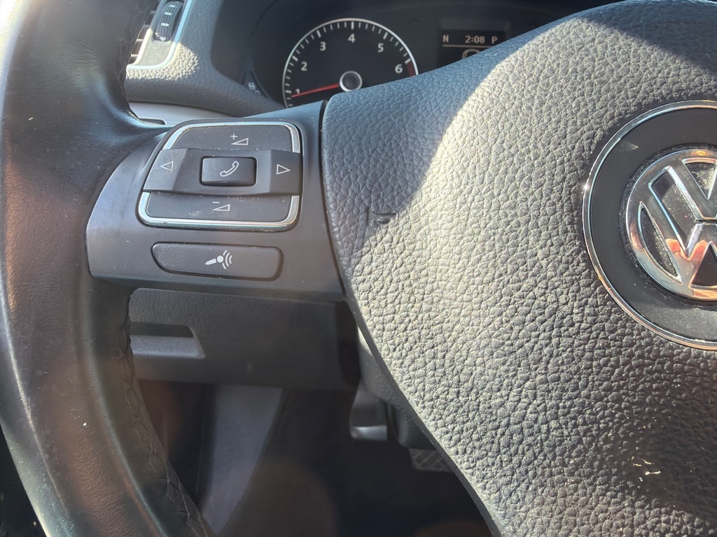 Volkswagen Passat 1.8T SE AT PZEV 2014