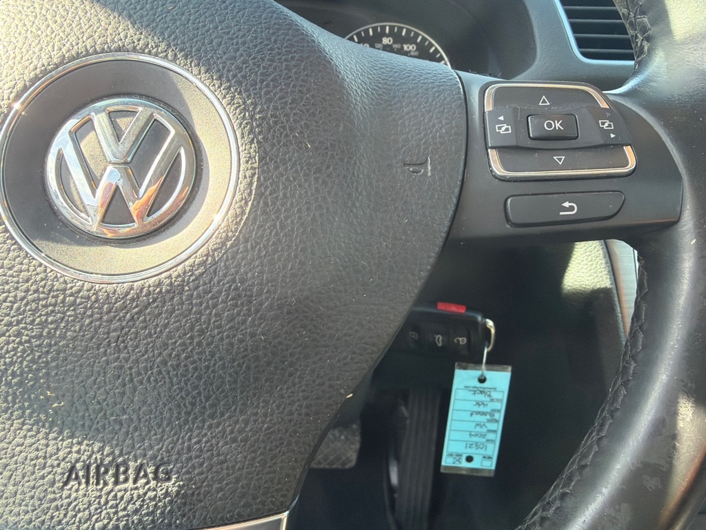 Volkswagen Passat 1.8T SE AT PZEV 2014