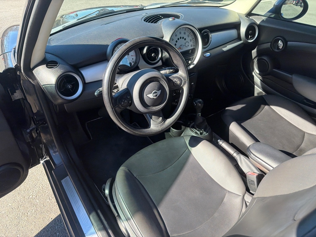 MINI Cooper Base 2012