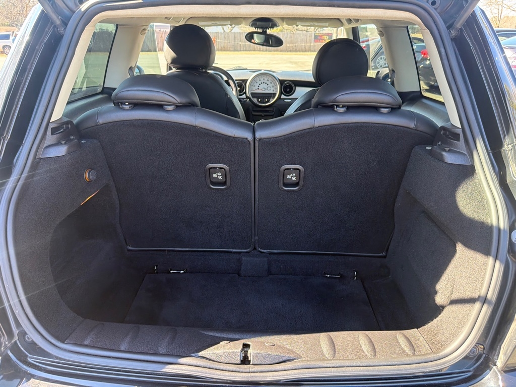 MINI Cooper Base 2012