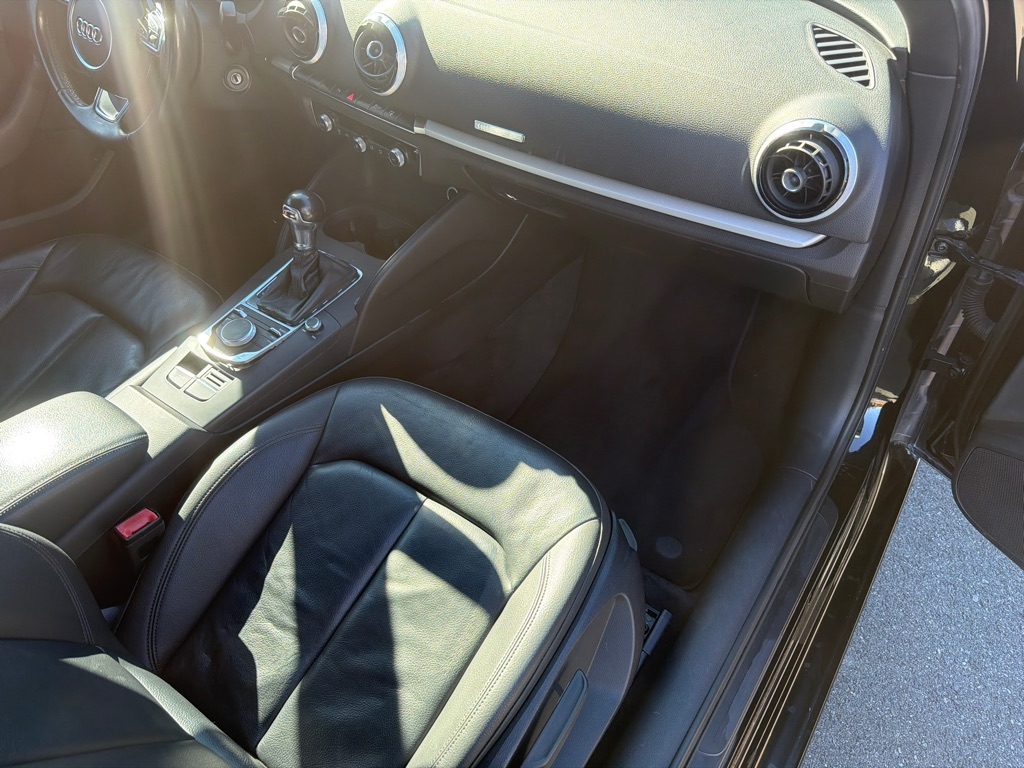 Audi A3 1.8T Premium FWD S tronic 2016