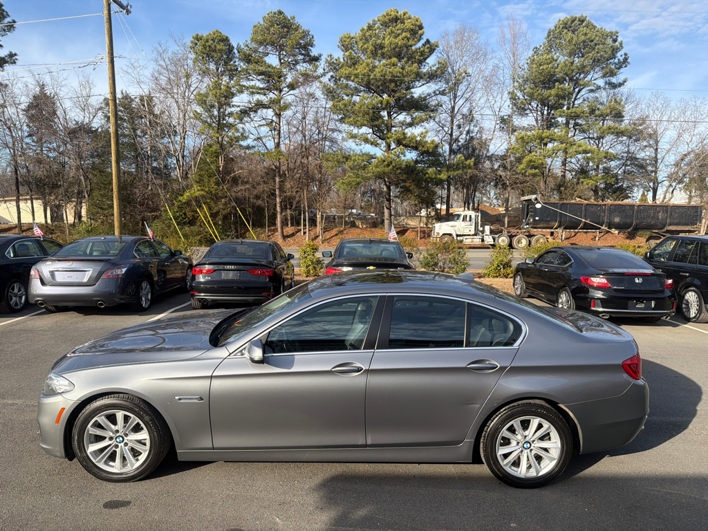 BMW 5-Series 528i xDrive 2016