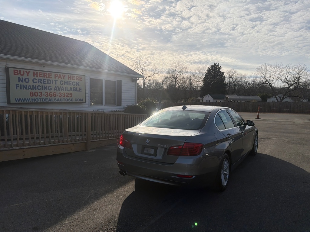 BMW 5-Series 528i xDrive 2016