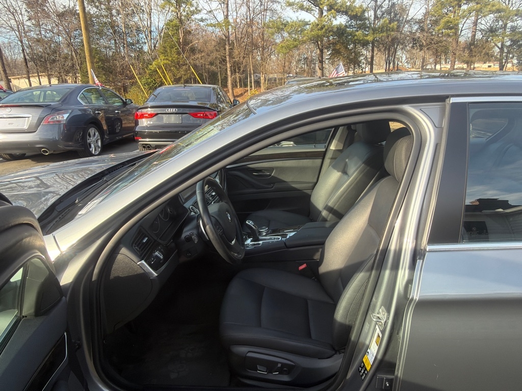 BMW 5-Series 528i xDrive 2016