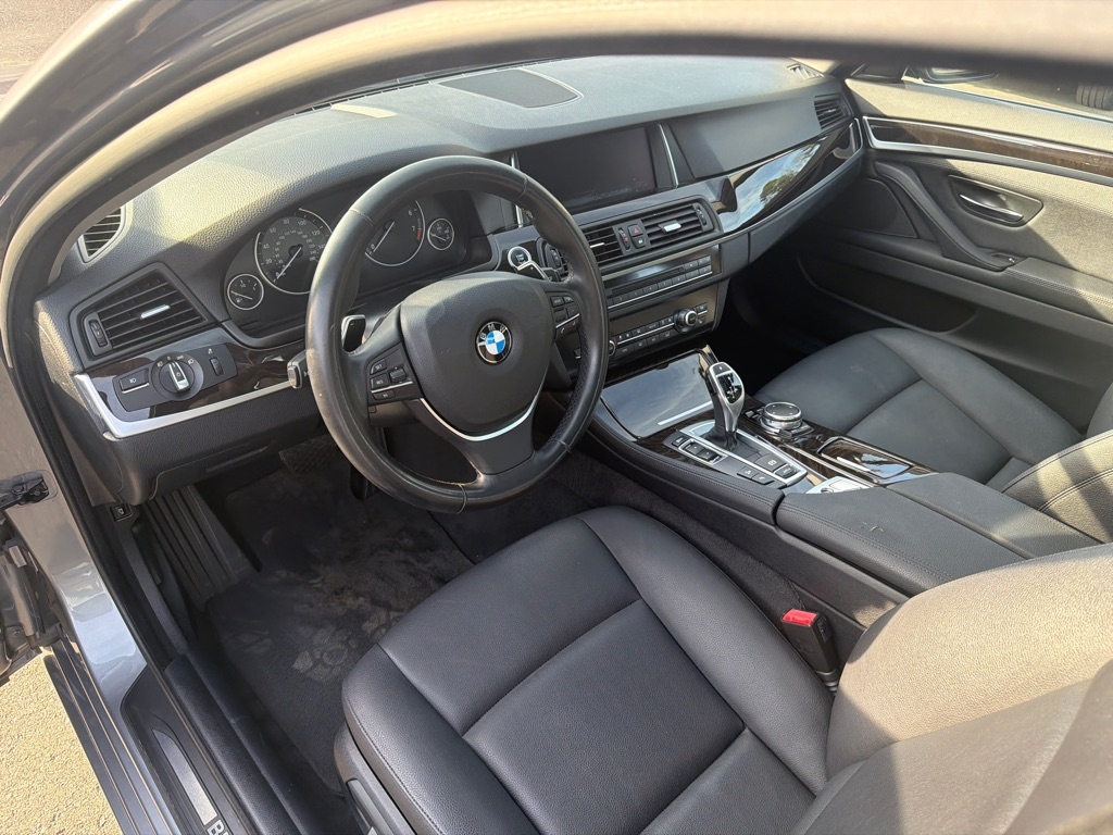 BMW 5-Series 528i xDrive 2016