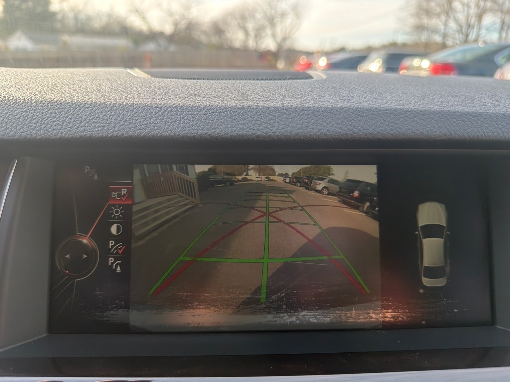 BMW 5-Series 528i xDrive 2016