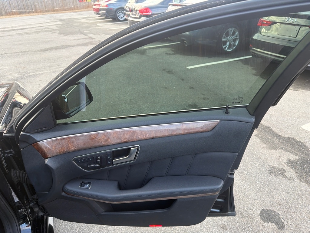 Mercedes-Benz E-Class E350 4MATIC Sedan 2013