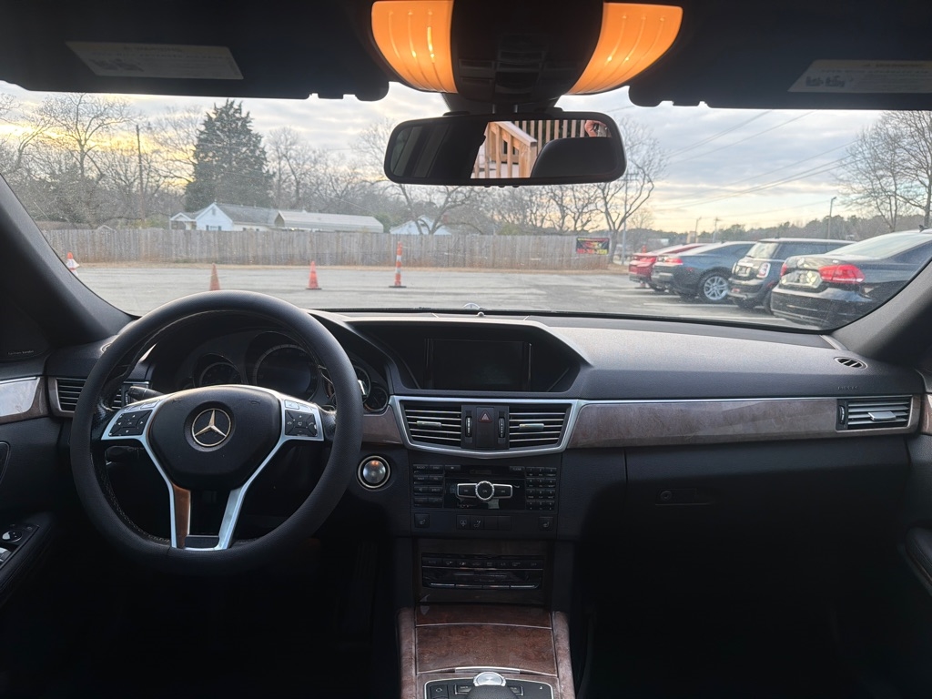 Mercedes-Benz E-Class E350 4MATIC Sedan 2013