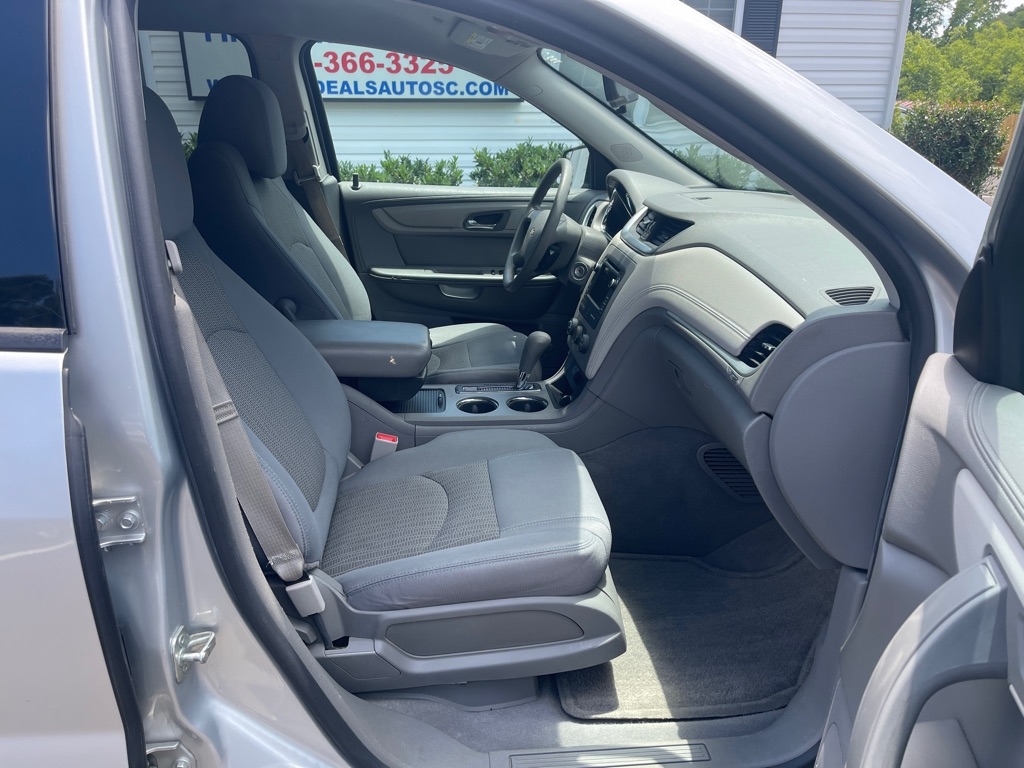 Chevrolet Traverse LS FWD w/PDC 2014