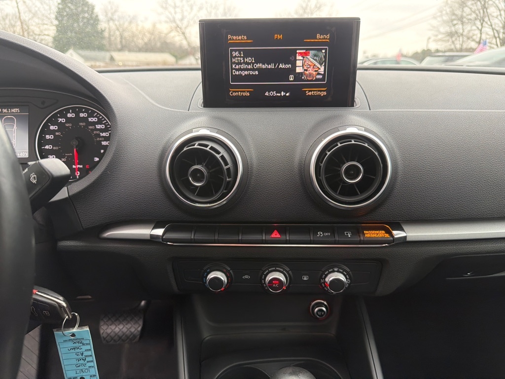 Audi A3 1.8T Premium FWD S tronic 2015