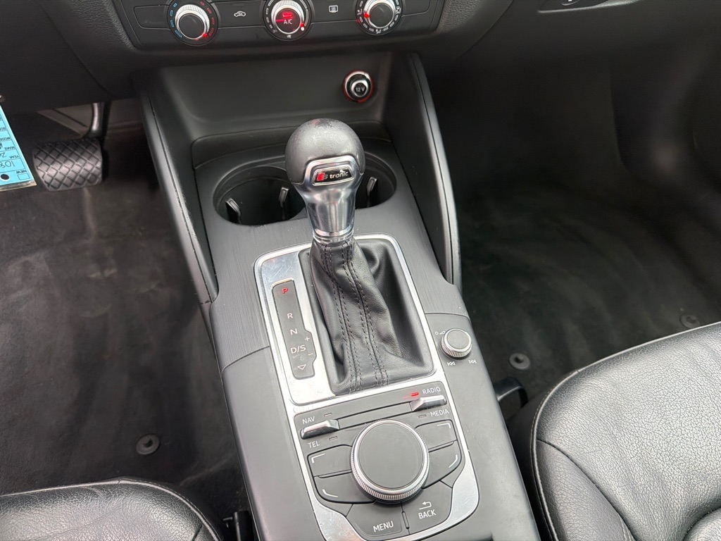 Audi A3 1.8T Premium FWD S tronic 2015