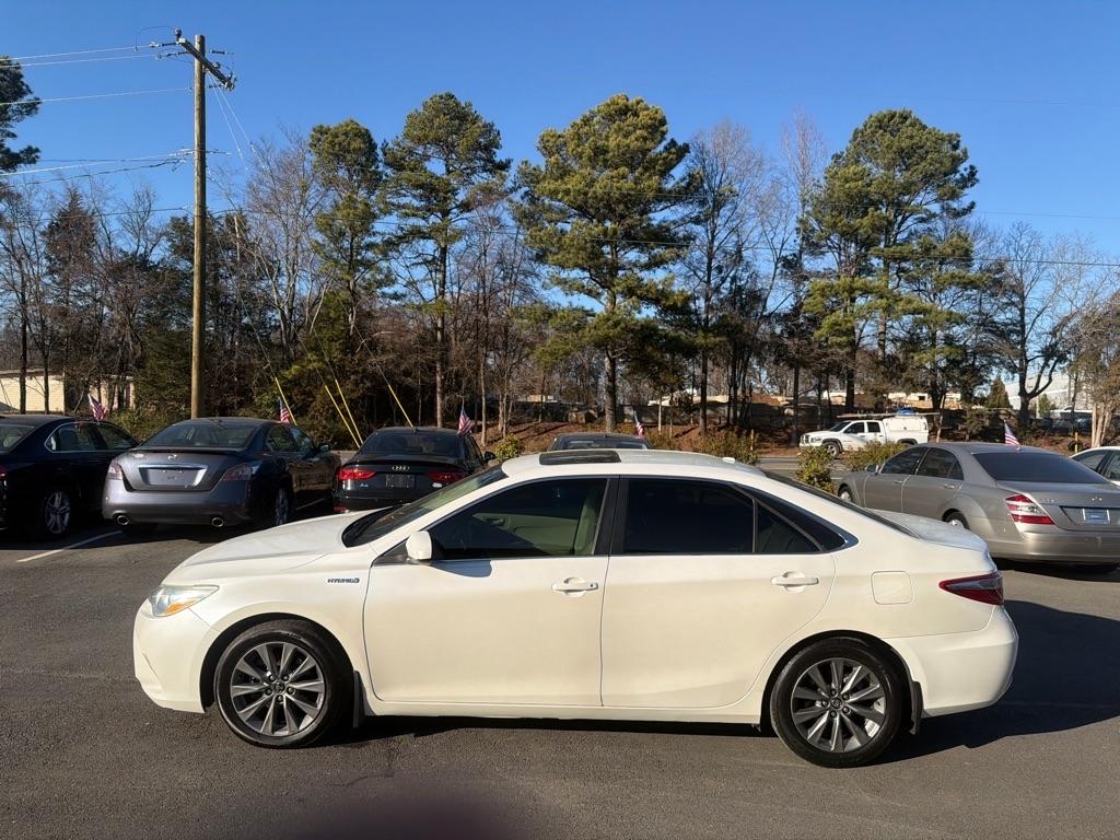 Toyota Camry Hybrid XLE 2015